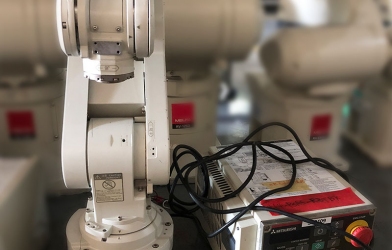 全球抗疫復(fù)工潮背后的機(jī)器人大軍：多場(chǎng)景接替人類(lèi)工作